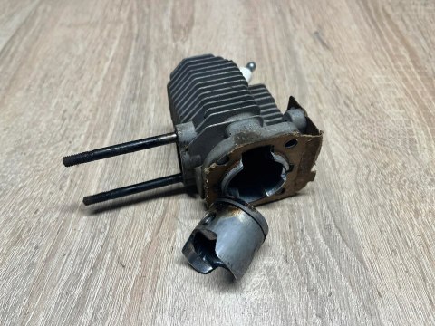 KAWASAKI TG 18 CYLINDER TŁOK ORYGINAŁ KOMPLET KAWASAKI TG 18 CYLINDER TŁOK ORYGINAŁ KOMPLET