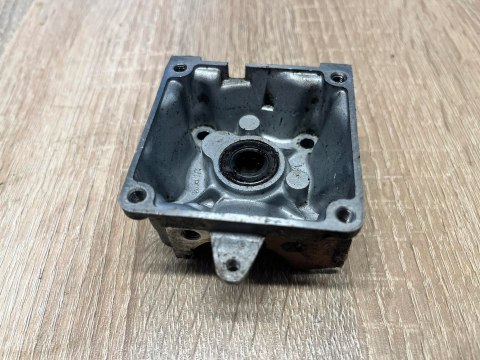KAWASAKI TG 18 KARTER OBUDOWA SILNIKA KORPUS KAWASAKI TG 18 KARTER OBUDOWA SILNIKA KORPUS