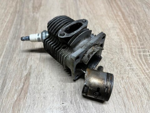 STIHL FS 80 CYLINDER TŁOK KOMPLET STIHL FS 80 CYLINDER TŁOK KOMPLET