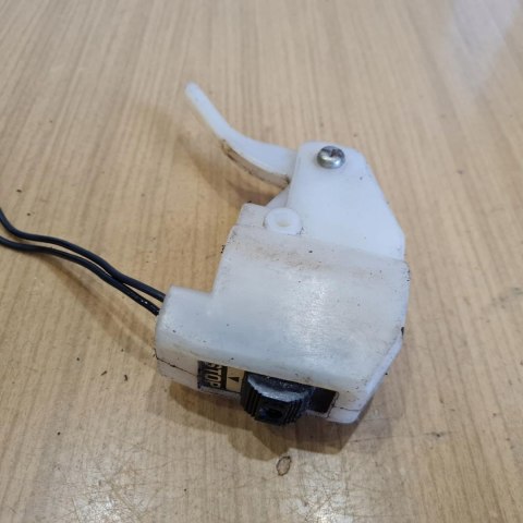 ECHO SRM-200 BE RĄCZKA GAZU RĘKOJEŚĆ DŹWIGNIA ECHO SRM-200 BE RĄCZKA GAZU RĘKOJEŚĆ DŹWIGNIA