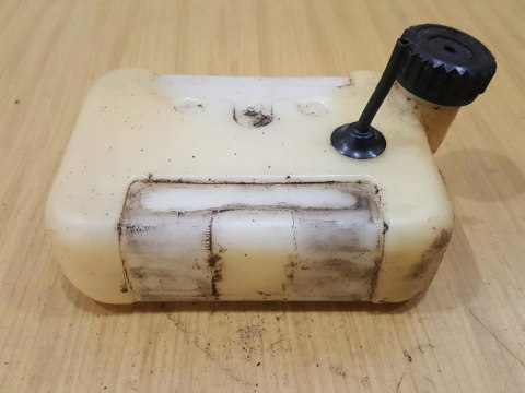 ECHO SRM-200 ZBIORNIK PALIWA BAK ECHO SRM-200 ZBIORNIK PALIWA BAK
