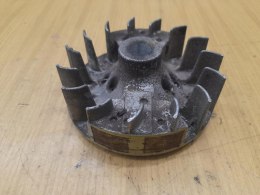 KAWASAKI TD 40 MAGNETO KOŁO MAGNESOWE