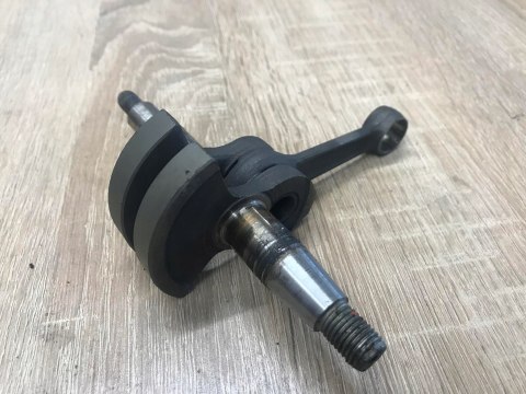 KAWASAKI TD 40 WAŁ KORBOWY KORBOWÓD KAWASAKI TD 40 WAŁ KORBOWY KORBOWÓD