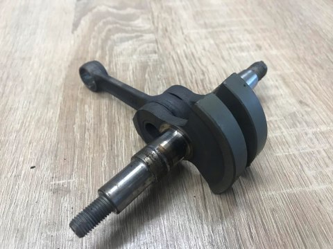 KAWASAKI TD 40 WAŁ KORBOWY KORBOWÓD KAWASAKI TD 40 WAŁ KORBOWY KORBOWÓD