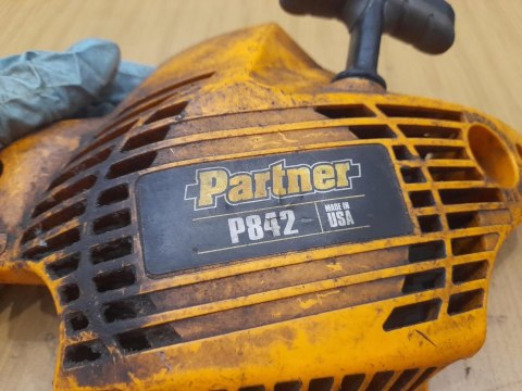 PARTNER P842 SZARPAK STARTER ROZRUSZNIK OBUDOWA PARTNER P842 SZARPAK STARTER ROZRUSZNIK OBUDOWA