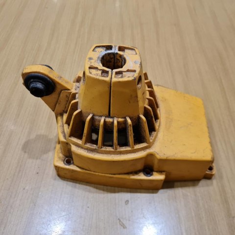 PARTNER T221 OSŁONA OBUDOWA SZARPAK STARTER KORPUS PARTNER T221 OSŁONA OBUDOWA SZARPAK STARTER KORPUS