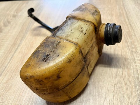 KAWASAKI TD 33 ZBIORNIK PALIWA BAK KAWASAKI TD 33 ZBIORNIK PALIWA BAK