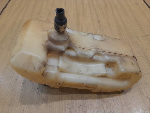 KAWASAKI TD 33 ZBIORNIK PALIWA BAK KAWASAKI TD 33 ZBIORNIK PALIWA BAK