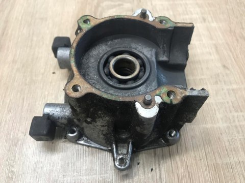 KAWASAKI TD 40 KARTER OBUDOWA SILNIKA KORPUS KAWASAKI TD 40 KARTER OBUDOWA SILNIKA KORPUS