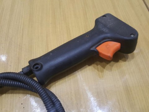 STIHL FS 66 RĄCZKA MANETKA GAZU UCHWYT OBUDOWA STIHL FS 66 RĄCZKA MANETKA GAZU UCHWYT OBUDOWA