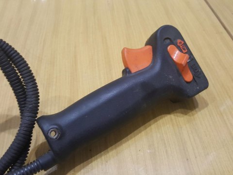 STIHL FS 66 RĄCZKA MANETKA GAZU UCHWYT OBUDOWA STIHL FS 66 RĄCZKA MANETKA GAZU UCHWYT OBUDOWA