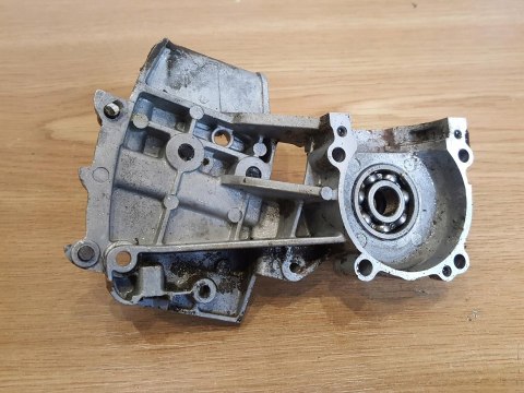 PARTNER P340S KARTER OBUDOWA SILNIKA BLOK POŁÓWKA PARTNER P340S KARTER OBUDOWA SILNIKA BLOK POŁÓWKA