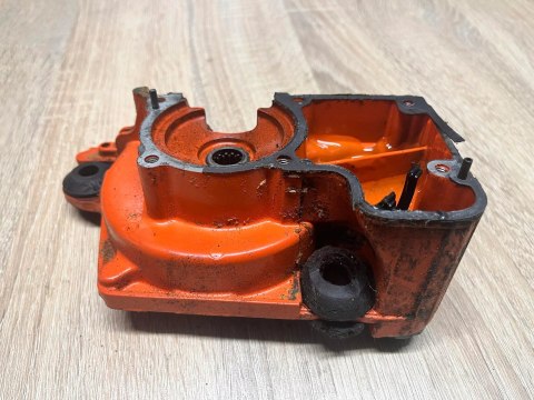 DOLMAR PS-341 KARTER OBUDOWA SILNIKA BLOK KORPUS DOLMAR PS-341 KARTER OBUDOWA SILNIKA BLOK KORPUS