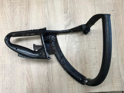 DOLMAR PS-3 RĄCZKA GAZU RĘKOJEŚĆ UCHWYT KABŁĄK DOLMAR PS-3 RĄCZKA GAZU RĘKOJEŚĆ UCHWYT KABŁĄK