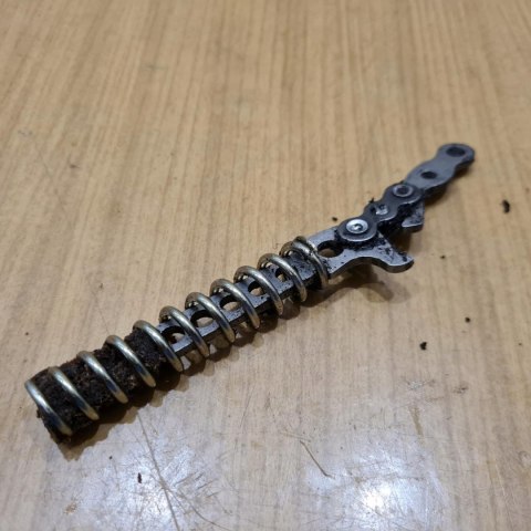 DOLMAR PS-33 SPRĘŻYNA NACIĄG HAMULCA DOLMAR PS-33 SPRĘŻYNA NACIĄG HAMULCA