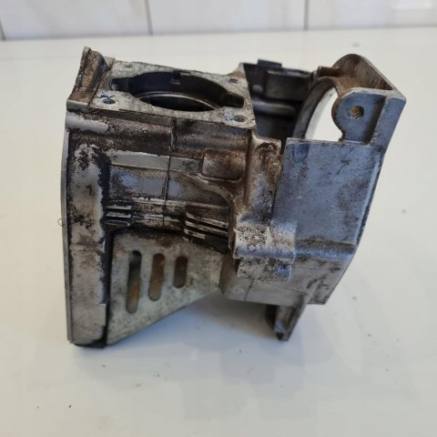 KAAZ T140 KARTER OBUDOWA SILNIKA KORPUS KAAZ T140 KARTER OBUDOWA SILNIKA KORPUS