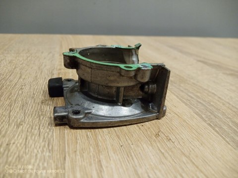DOLMAR MS-24U KARTER OBUDOWA SILNIKA POŁÓWKA DOLMAR MS-24U KARTER OBUDOWA SILNIKA POŁÓWKA