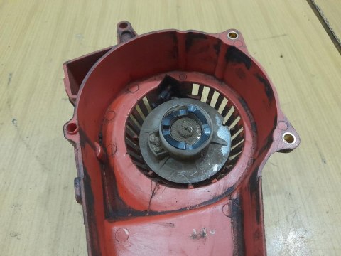 DOLMAR MS-4200E SZARPAK STARTER ROZRUSZNIK OBUDOWA DOLMAR MS-4200E SZARPAK STARTER ROZRUSZNIK OBUDOWA