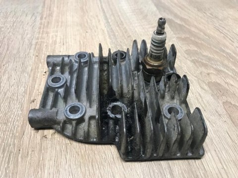 KAAZ LM 530 GŁOWICA CYLINDRA POKRYWA KAAZ LM 530 GŁOWICA CYLINDRA POKRYWA