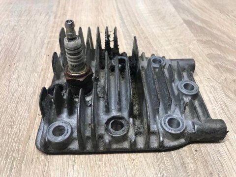 KAAZ LM 530 GŁOWICA CYLINDRA POKRYWA KAAZ LM 530 GŁOWICA CYLINDRA POKRYWA