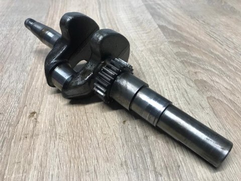 KAAZ LM 530 WAŁ KORBOWY KAAZ LM 530 WAŁ KORBOWY