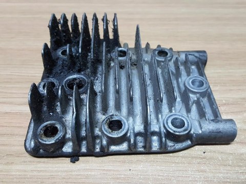 KAAZ LM530 GŁOWICA CYLINDRA POKRYWA KAAZ LM530 GŁOWICA CYLINDRA POKRYWA