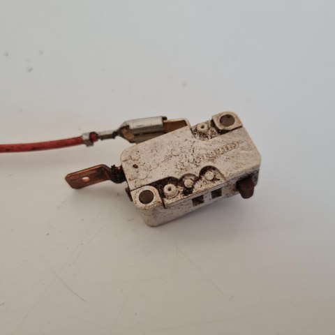 DOLMAR ES-40A WŁĄCZNIK WYŁĄCZNIK PRZYCISK DOLMAR ES-40A WŁĄCZNIK WYŁĄCZNIK PRZYCISK