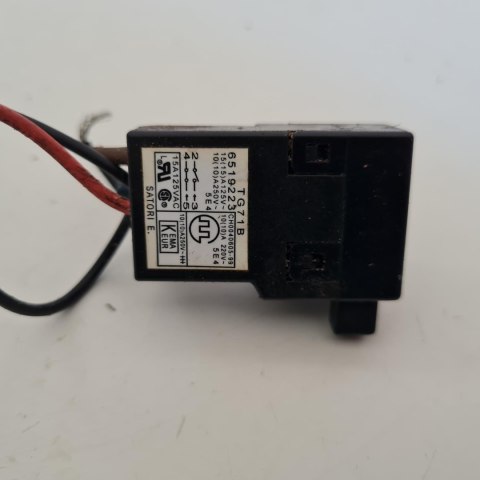 DOLMAR ES-40A WŁĄCZNIK WYŁĄCZNIK PRZYCISK DOLMAR ES-40A WŁĄCZNIK WYŁĄCZNIK PRZYCISK