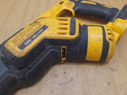 DEWALT DCS367 PIŁA SZABLASTA RĄCZKA OBUDOWA OSŁONA DEWALT DCS367 PIŁA SZABLASTA RĄCZKA OBUDOWA OSŁONA