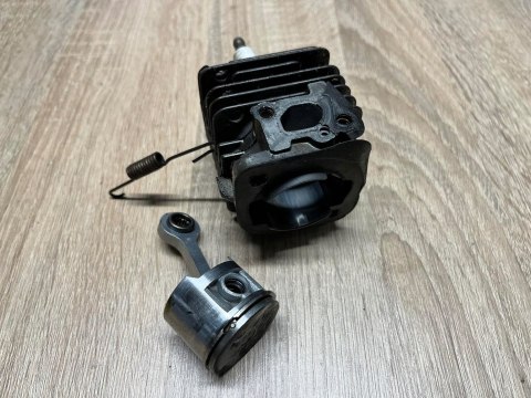 JONSERED GT25L CYLINDER TŁOK ORYGINAŁ KOMPLET JONSERED GT25L CYLINDER TŁOK ORYGINAŁ KOMPLET