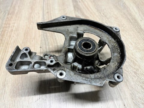 JONSERED GT25L KARTER OBUDOWA SILNIKA KORPUS JONSERED GT25L KARTER OBUDOWA SILNIKA KORPUS