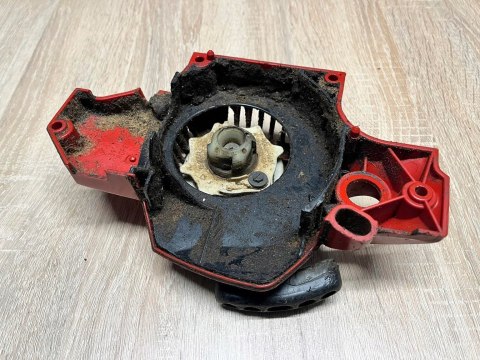 JONSERED CS2138 SZARPAK STARTER ROZRUSZNIK OBUDOWA JONSERED CS2138 SZARPAK STARTER ROZRUSZNIK OBUDOWA