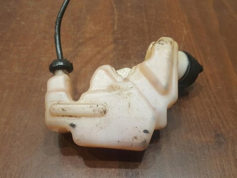 STIHL E20 ZBIORNIK ZBIORNICZEK OLEJU STIHL E20 ZBIORNIK ZBIORNICZEK OLEJU