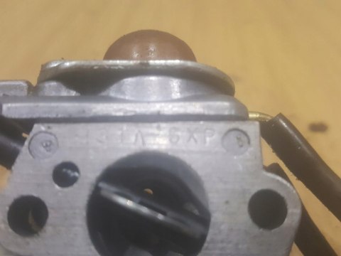 D33 30CC GAŹNIK ORYGINAŁ D33 30CC GAŹNIK ORYGINAŁ