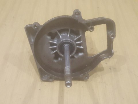 D33 30CC WAŁ KORBOWY OBUDOWA KARTER KPL D33 30CC WAŁ KORBOWY OBUDOWA KARTER KPL