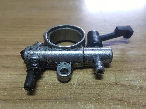 DEMON CS 2500 POMPA POMPKA OLEJU OLEJOWA DEMON CS 2500 POMPA POMPKA OLEJU OLEJOWA