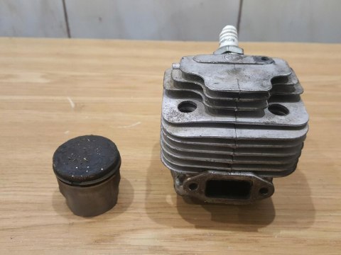 DEMON NAC CG 430 520 CYLINDER TŁOK KOMPLET DEMON NAC CG 430 520 CYLINDER TŁOK KOMPLET