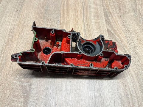 JONSERED 820 KARTER OBUDOWA SILNIKA KORPUS BLOK JONSERED 820 KARTER OBUDOWA SILNIKA KORPUS BLOK