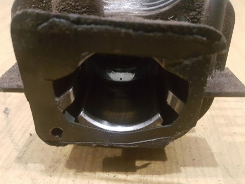 JONSERED BV 32 CYLINDER TŁOK ORYGINAŁ KOMPLET JONSERED BV 32 CYLINDER TŁOK ORYGINAŁ KOMPLET