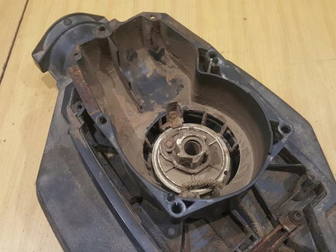 JONSERED BV 32 OSŁONA OBUDOWA SZARPAK STARTER JONSERED BV 32 OSŁONA OBUDOWA SZARPAK STARTER
