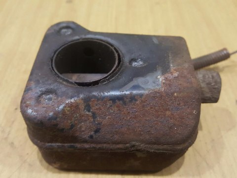 JONSERED BV 32 TŁUMIK WYDECH JONSERED BV 32 TŁUMIK WYDECH