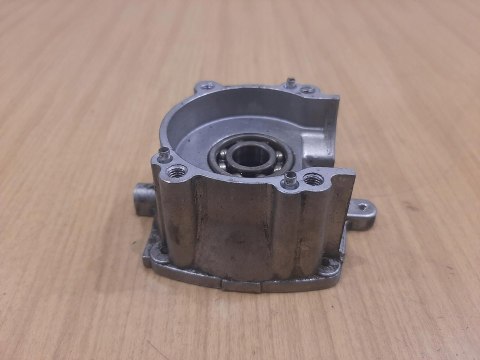 OLEO-MAC HT27L KARTER OBUDOWA SILNIKA KORPUS OLEO-MAC HT27L KARTER OBUDOWA SILNIKA KORPUS
