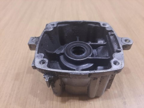 OLEO-MAC HT27L KARTER OBUDOWA SILNIKA KORPUS OLEO-MAC HT27L KARTER OBUDOWA SILNIKA KORPUS