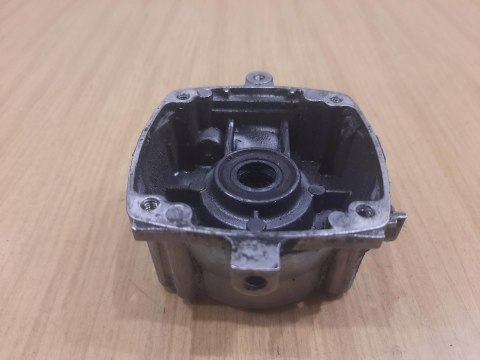 OLEO-MAC HT27L KARTER OBUDOWA SILNIKA KORPUS OLEO-MAC HT27L KARTER OBUDOWA SILNIKA KORPUS