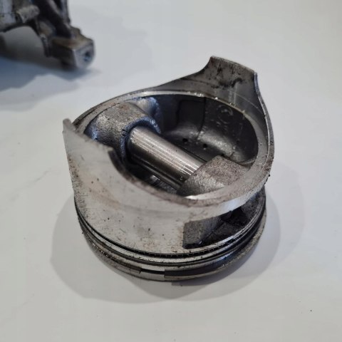 CUB CADET CC 550 SP CYLINDER TŁOK KOMPLET CUB CADET CC 550 SP CYLINDER TŁOK KOMPLET