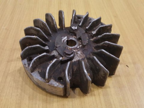 JONSERED 625 MAGNETO KOŁO MAGNESOWE JONSERED 625 MAGNETO KOŁO MAGNESOWE