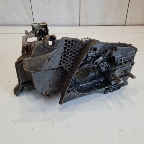 OLEO-MAC GS 350 KARTER OBUDOWA SILNIKA KORPUS ZBIORNIK OLEO-MAC GS 350 KARTER OBUDOWA SILNIKA KORPUS ZBIORNIK