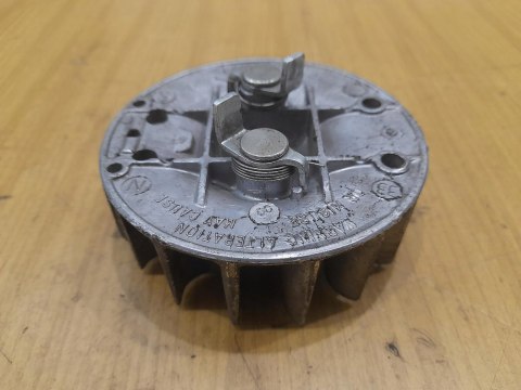 OLEO-MAC HC 260 XP MAGNETO KOŁO MAGNESOWE OLEO-MAC HC 260 XP MAGNETO KOŁO MAGNESOWE