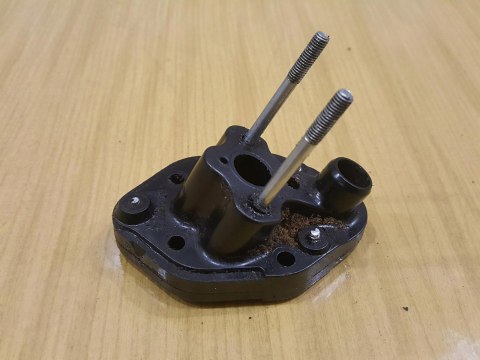 CRAFTSMAN 18 42CC KRÓCIEC PODSTAWA GAŹNIKA CRAFTSMAN 18 42CC KRÓCIEC PODSTAWA GAŹNIKA