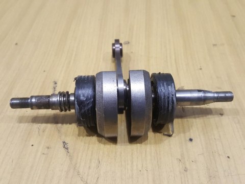 JONSERED 2035 TURBO WAŁ KORBOWY KORBOWÓD JONSERED 2035 TURBO WAŁ KORBOWY KORBOWÓD